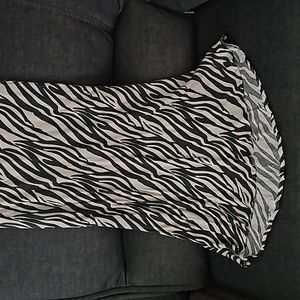 NWTS!Womens ZEBRA Print skirt! Size Small!